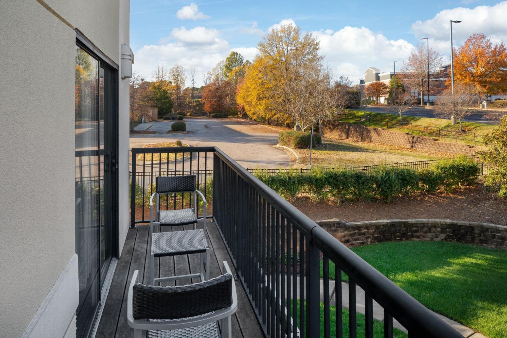Hotel Courtyard By Marriott Raleigh North/Triangle Town Center Exterior foto