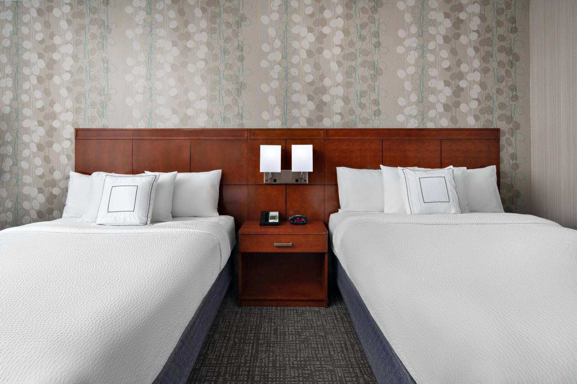 Hotel Courtyard By Marriott Raleigh North/Triangle Town Center Exterior foto
